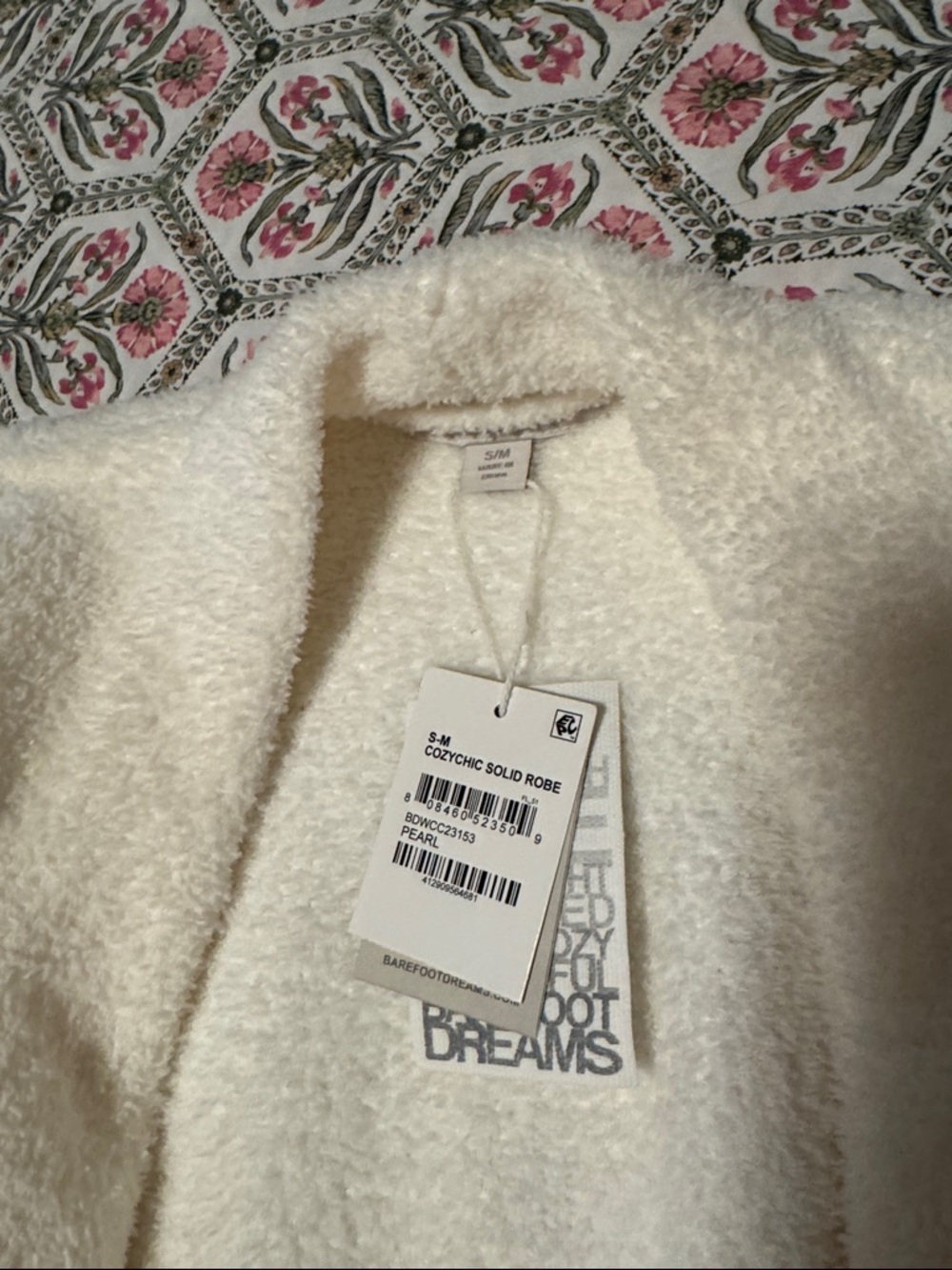Barefoot Dreams Plush cozy chic solid robe. Size S-M. Brand new with tags